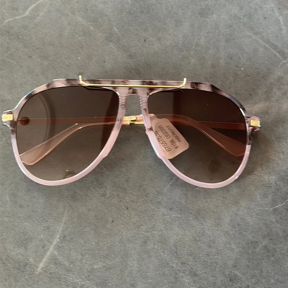 Lavender Tortoise Ventura Oversized Aviator Sunglasses NWT
